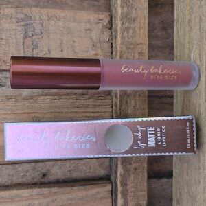 Beaury Bakerie Bite Size Lip Whip Matte Liquid Lipstick-Syruptitious